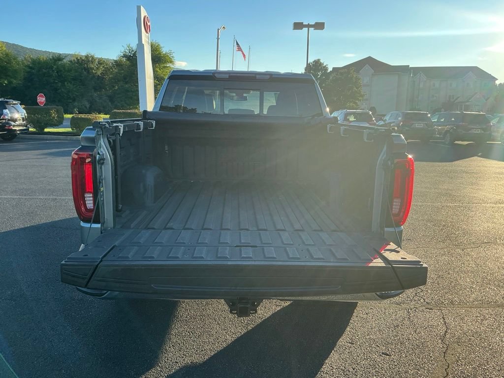 Used 2020 GMC Sierra 1500 SLT w/ SLT Premium Plus Package AWD/4WD image 7