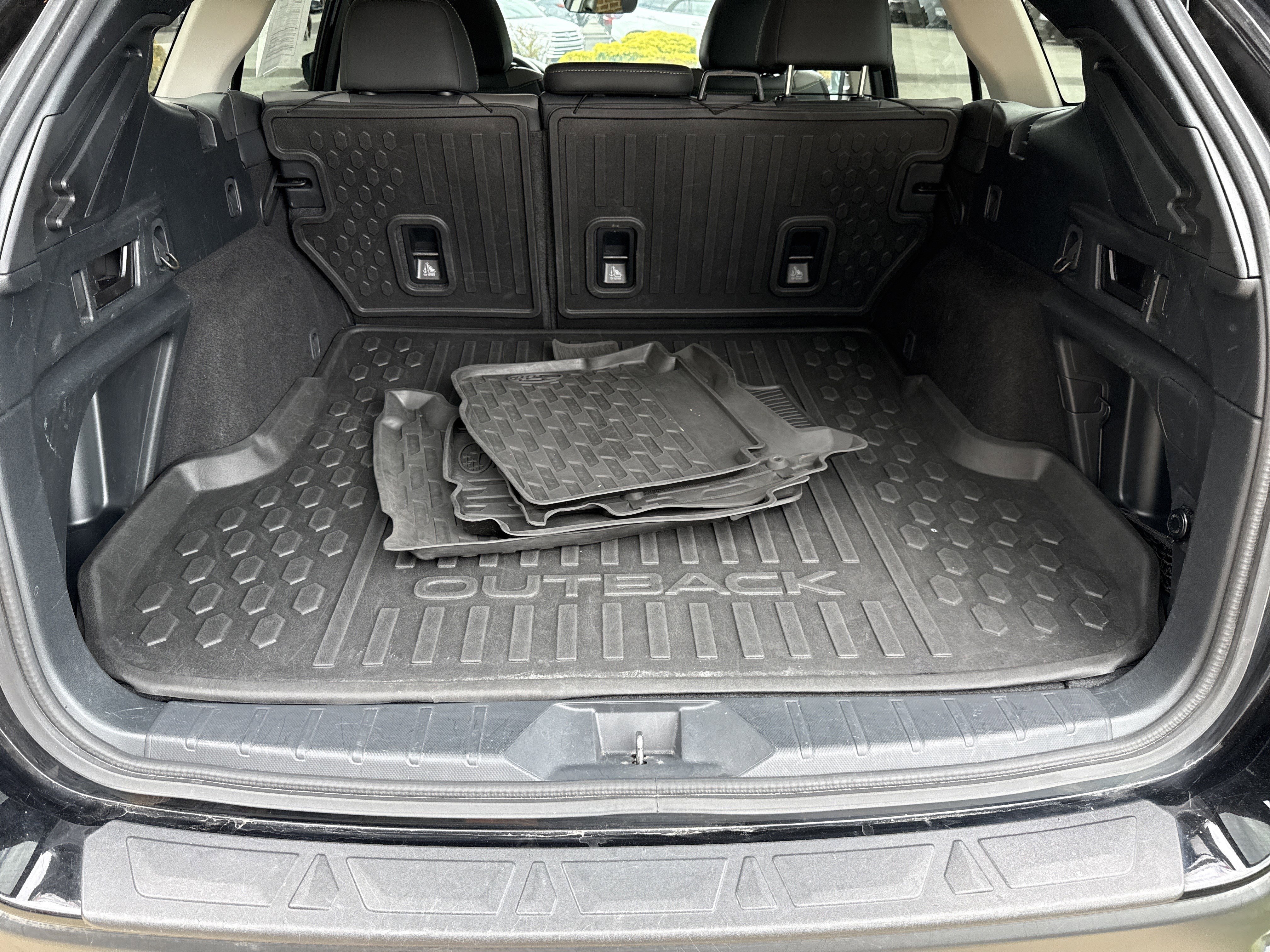 Used 2020 Subaru Outback Onyx Edition XT w/ Popular Package #2 AWD/4WD image 8