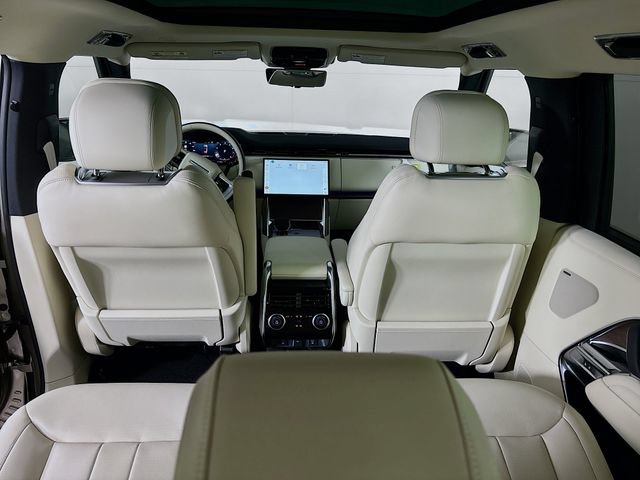 New 2026 Land Rover Range Rover Long Wheelbase SE AWD/4WD image 23
