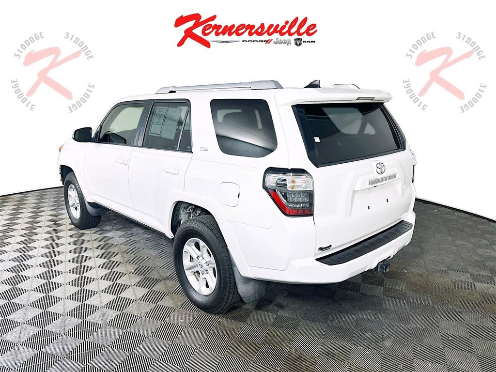 Used 2016 Toyota 4Runner SR5 Premium image 5