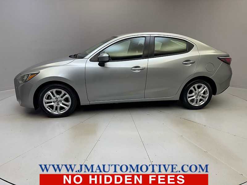 Used 2016 Scion iA image 2