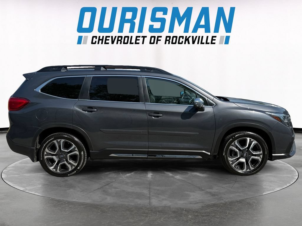Used 2023 Subaru Ascent Limited w/ Technology Package AWD/4WD image 7
