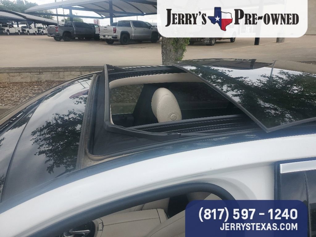 Used 2018 Mercedes-Benz E 300 image 10