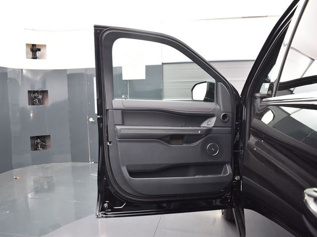 New 2024 Ford Expedition Limited image 11