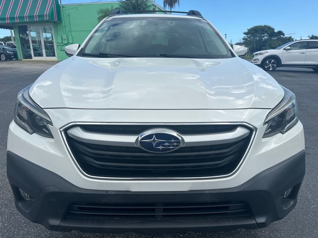 Used 2020 Subaru Outback Premium image 5