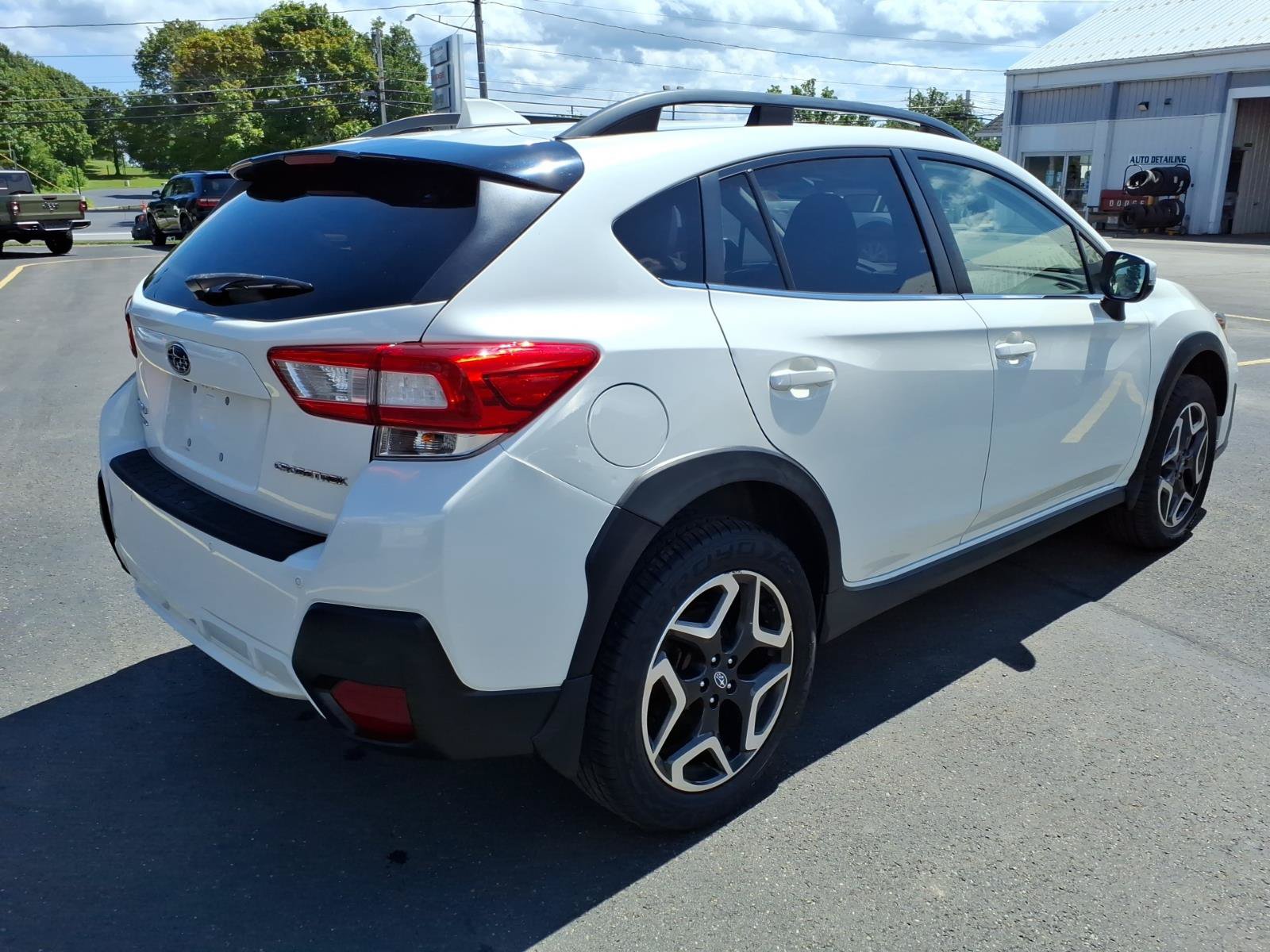Used 2019 Subaru Crosstrek 2.0i Limited w/ Moonroof Package w/Navigation AWD/4WD image 5