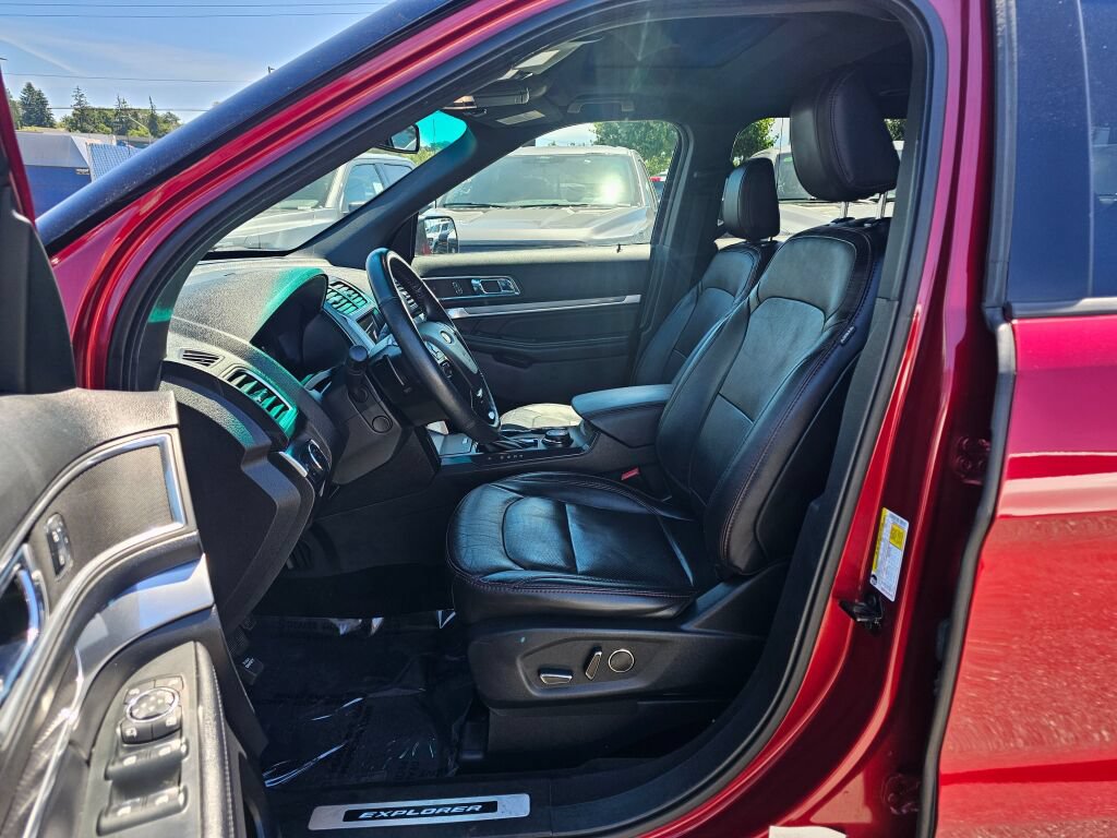 Certified 2018 Ford Explorer Sport AWD/4WD image 15