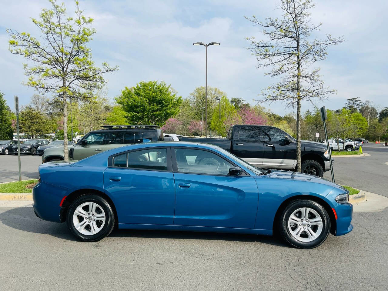 Used 2023 Dodge Charger SXT image 6