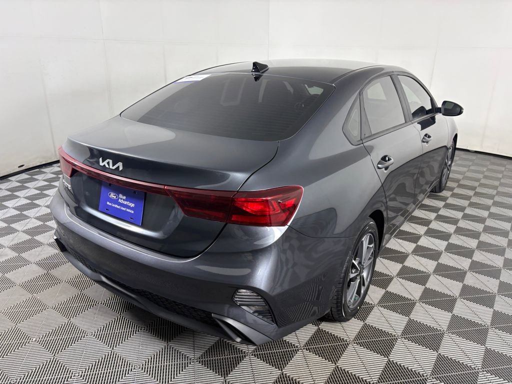 Used 2023 Kia Forte LXS w/ LXS Technology Package image 7