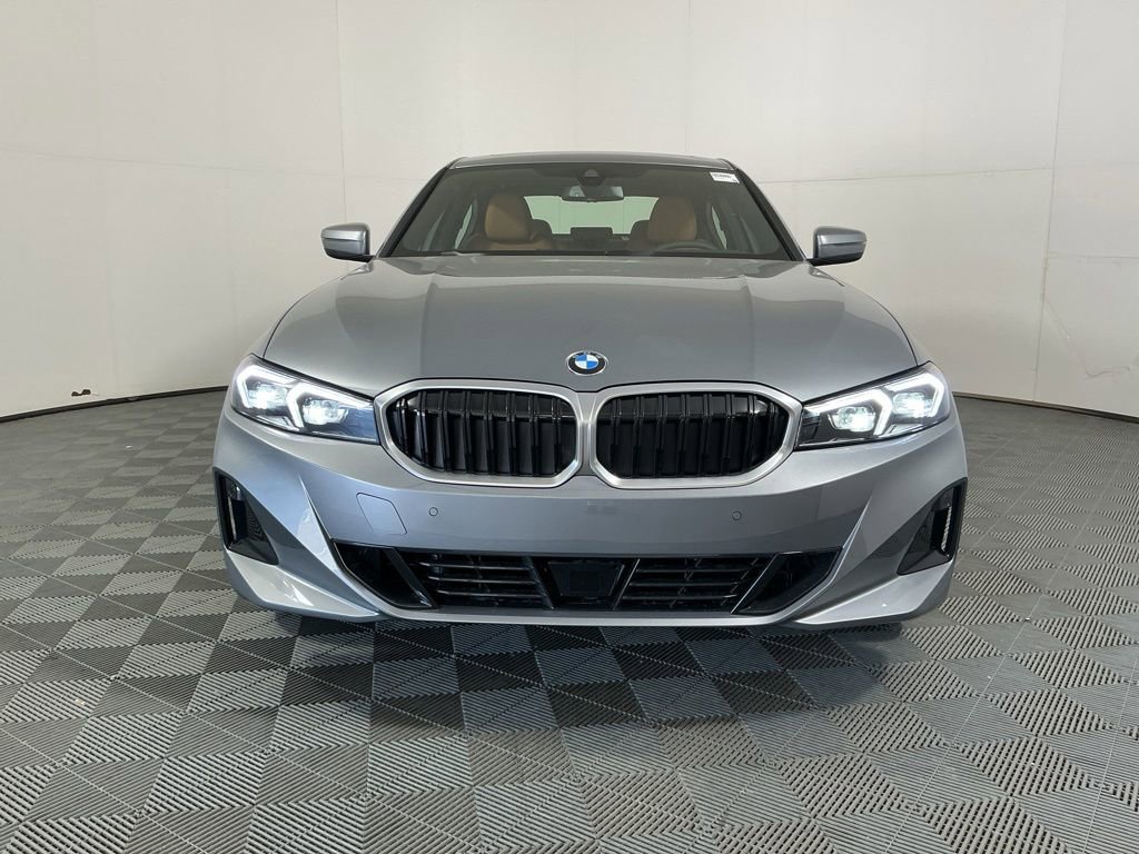 New 2026 BMW 330i xDrive Sedan w/ Convenience Package AWD/4WD image 3