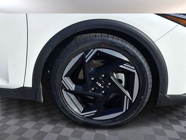 Certified 2025 Kia K4 EX image 10