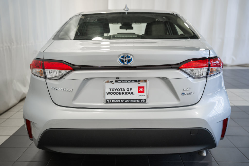 Certified 2025 Toyota Corolla LE w/ LE Premium Package FWD image 4
