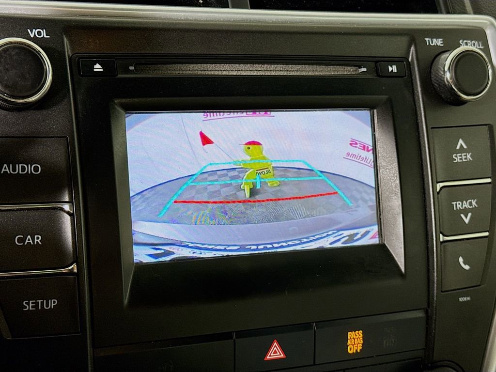 Used 2016 Toyota Camry LE FWD image 5