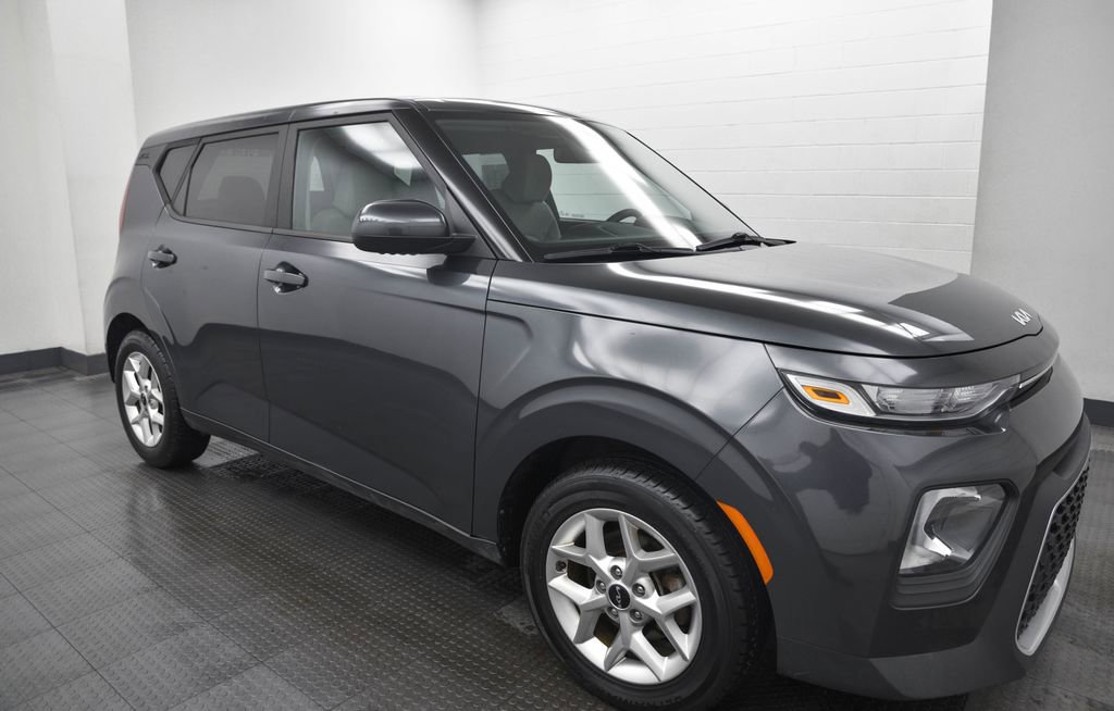 Used 2022 Kia Soul LX w/ Technology Package