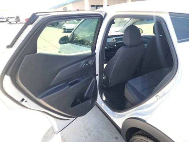 New 2027 Chevrolet Bolt LT w/ Comfort Package image 19