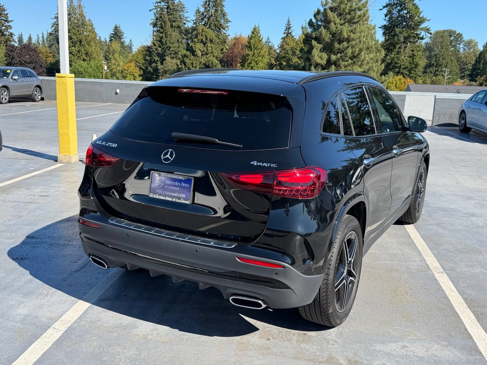 Used 2024 Mercedes-Benz GLA 250 4MATIC image 6