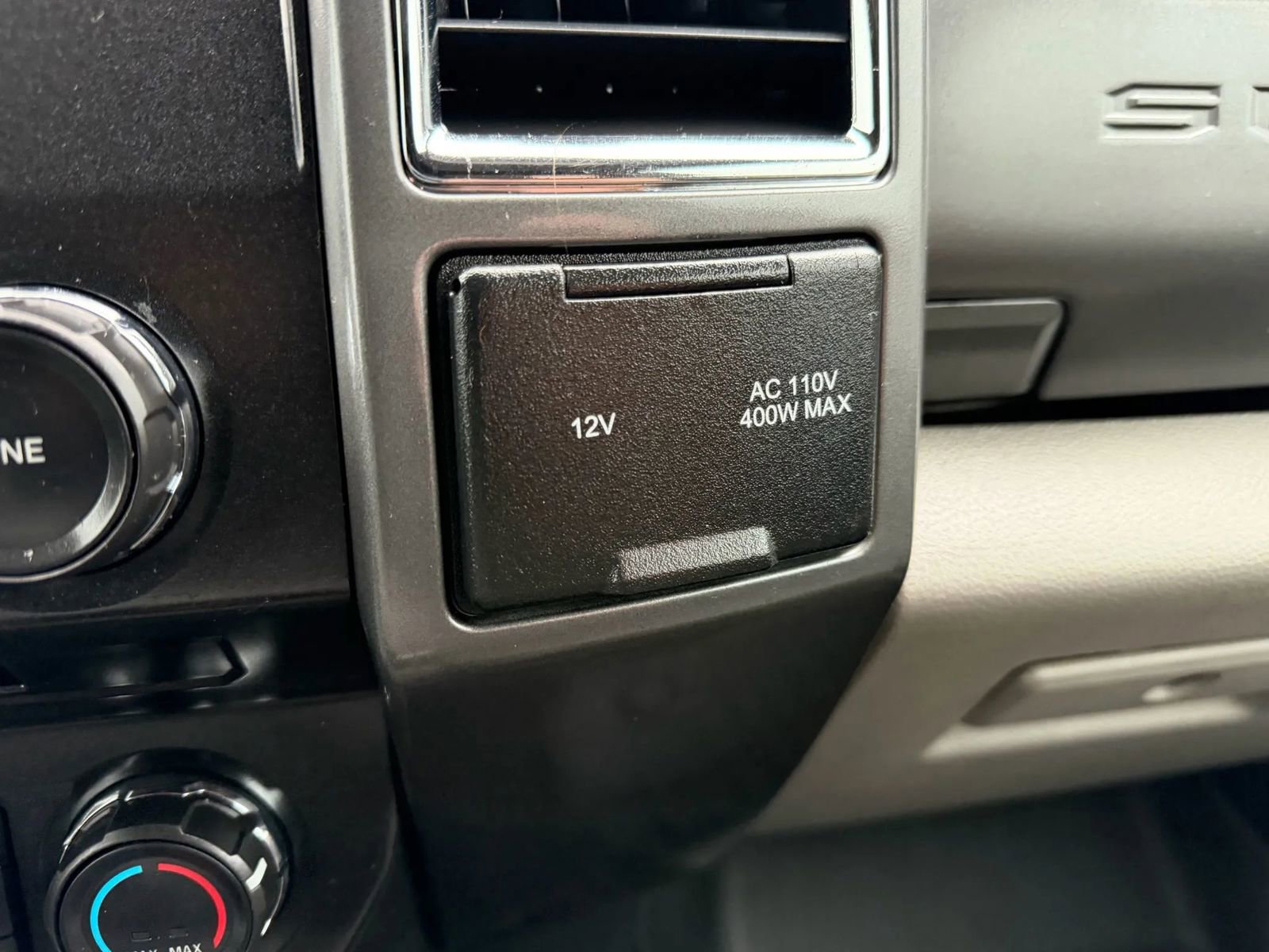 Used 2018 Ford F250 XLT w/ FX4 Off-Road Package image 19