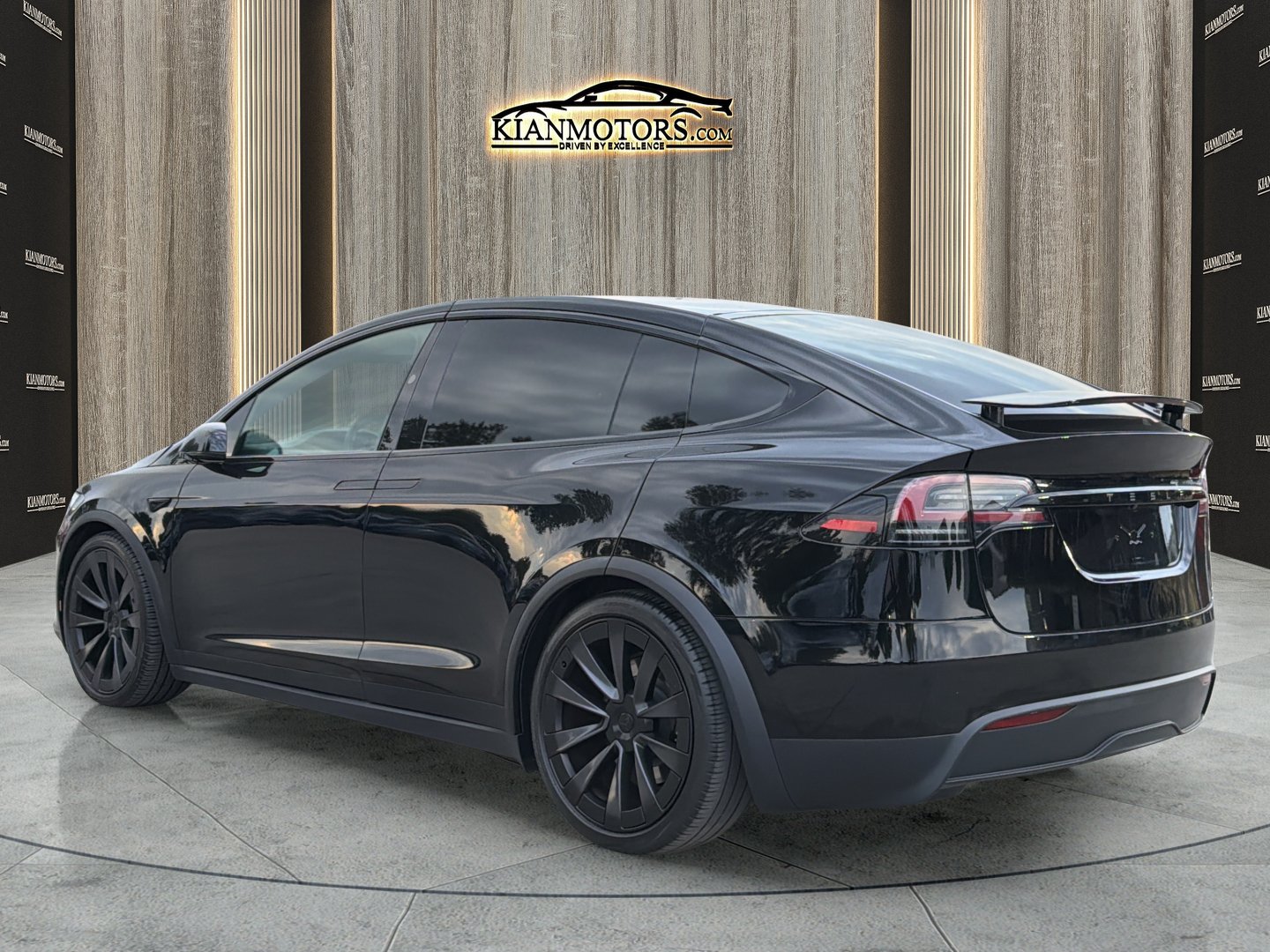 Used 2023 Tesla Model X AWD/4WD image 8