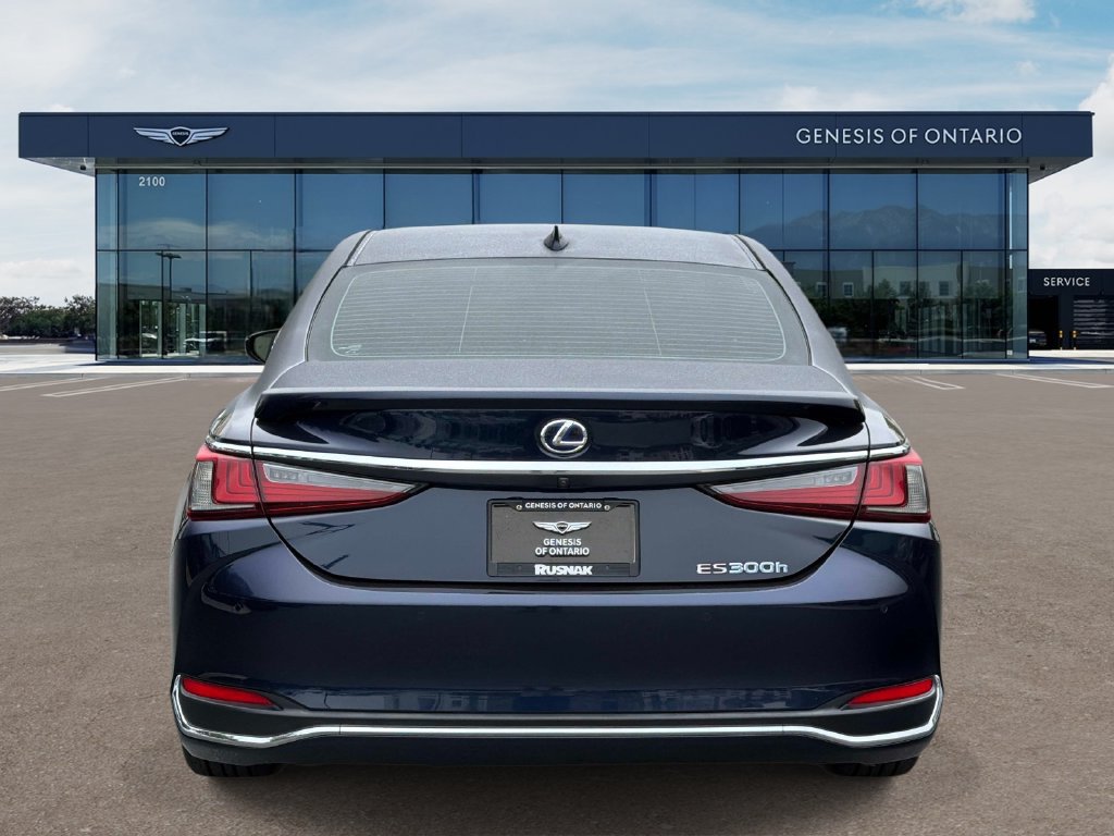 Used 2021 Lexus ES 300h w/ Accessory Package FWD image 6