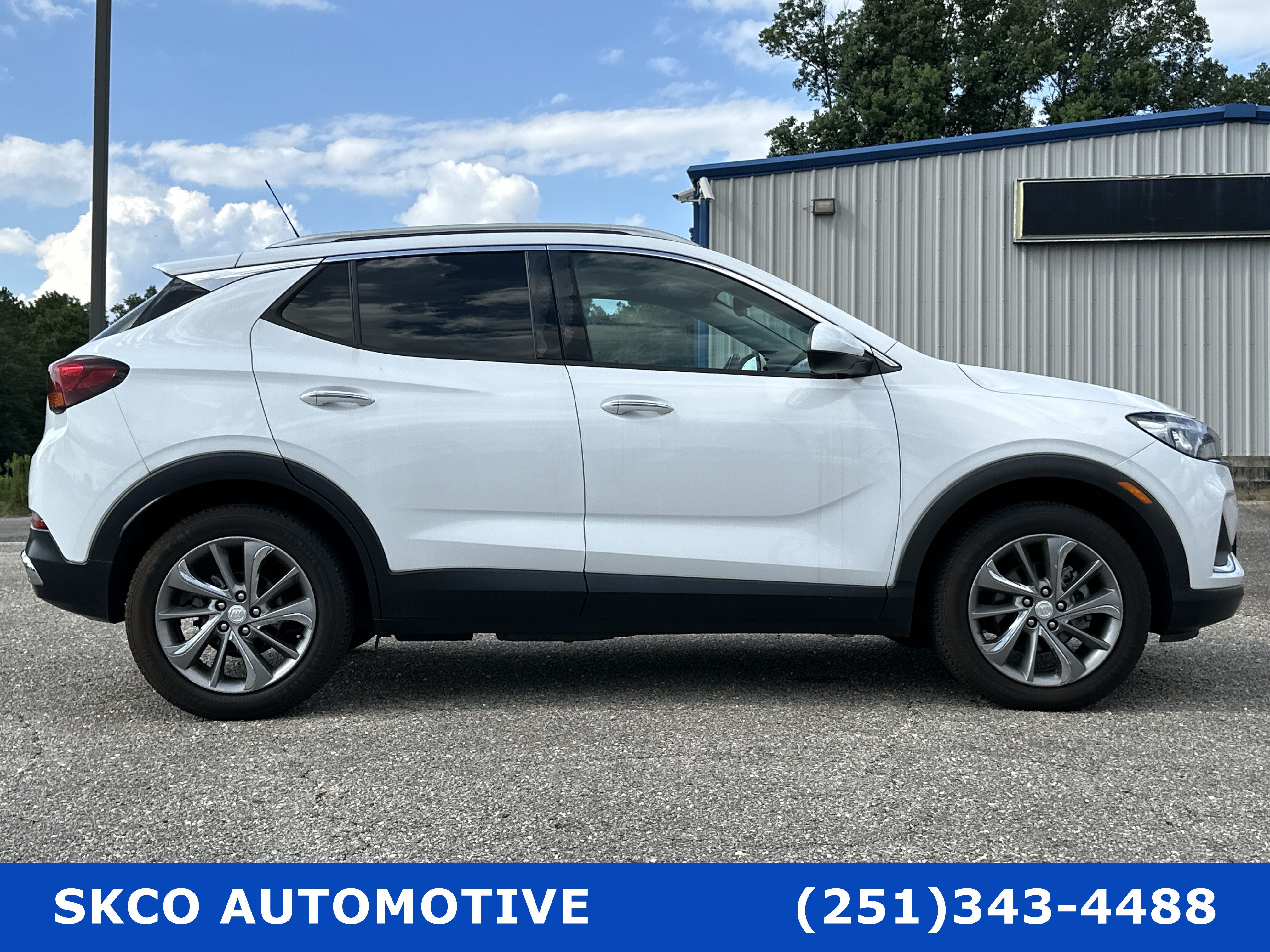 Used 2021 Buick Encore GX Essence w/ Experience Buick Package AWD/4WD image 6