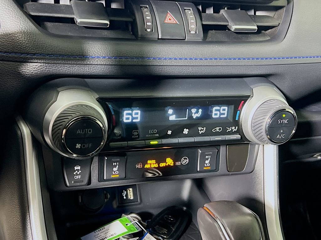 Used 2024 Toyota RAV4 XSE w/ Advanced Technology Package AWD/4WD image 15