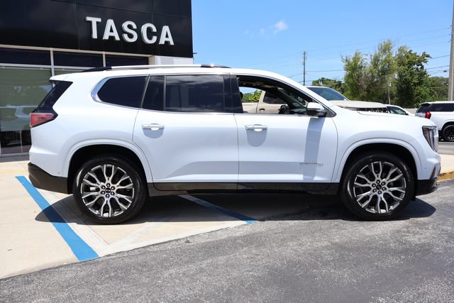 New 2026 GMC Acadia Denali Ultimate AWD/4WD image 9