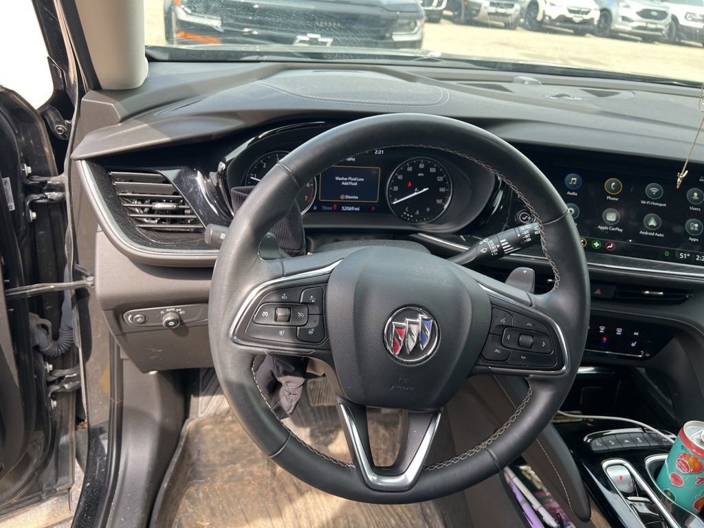 Used 2023 Buick Envision Essence image 9