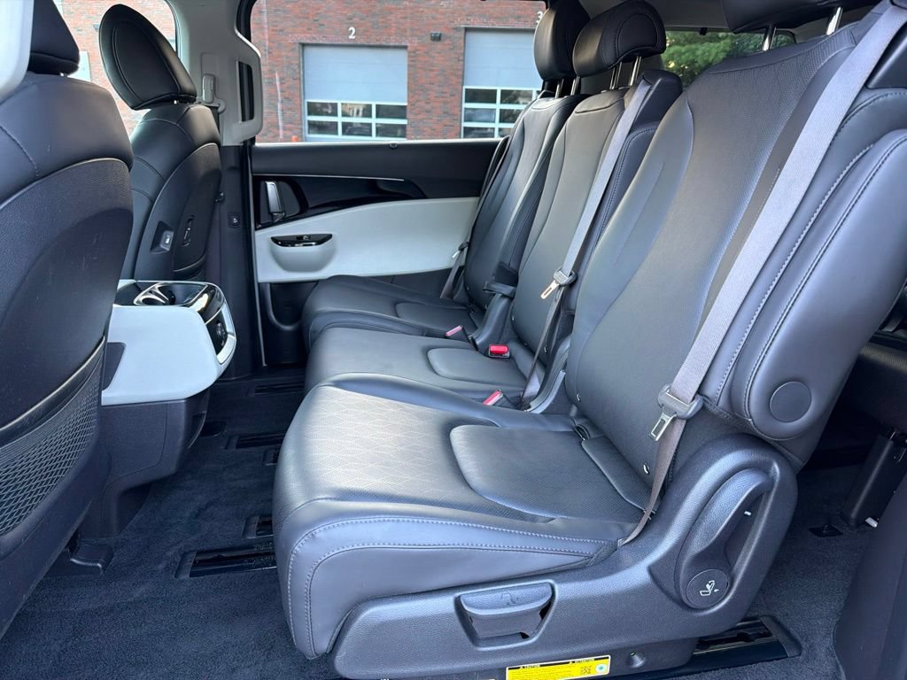 Certified 2024 Kia Carnival EX FWD image 28