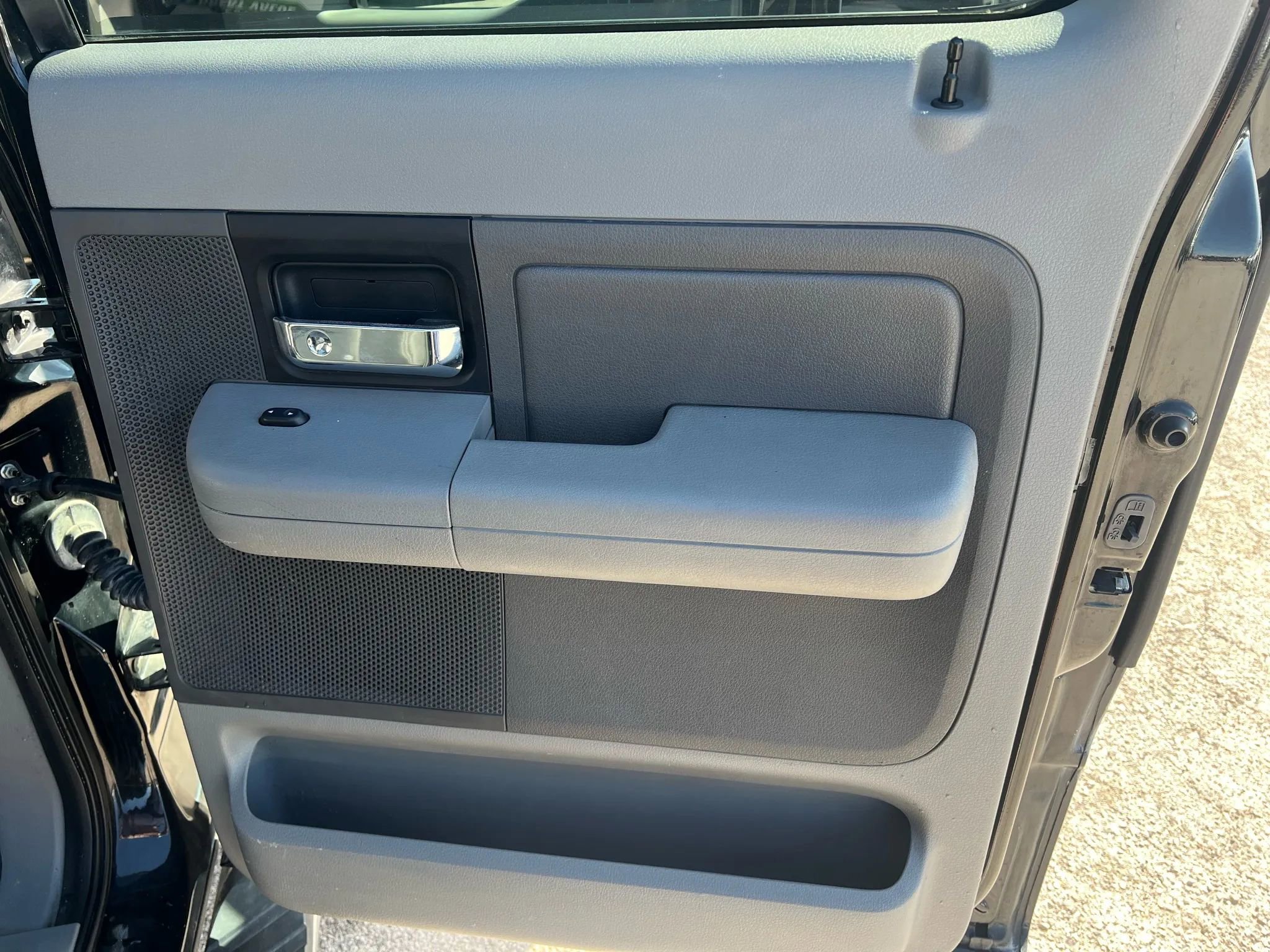 Used 2007 Ford F150 XLT image 28
