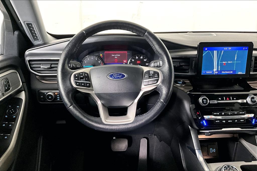 Used 2022 Ford Explorer Limited w/ Equipment Group 301A image 5
