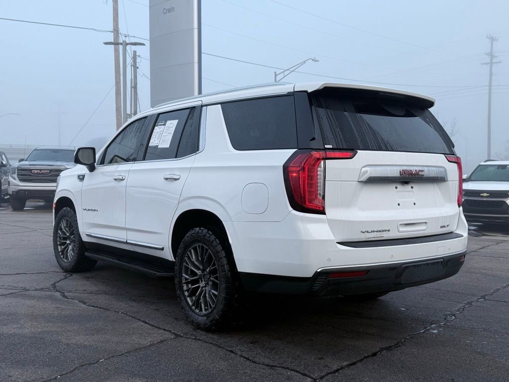 Used 2022 GMC Yukon SLT w/ SLT Premium Package image 5
