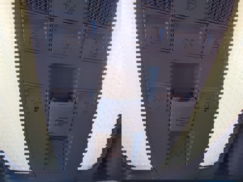 Used 2014 Mercedes-Benz E 350 4MATIC Sedan image 19