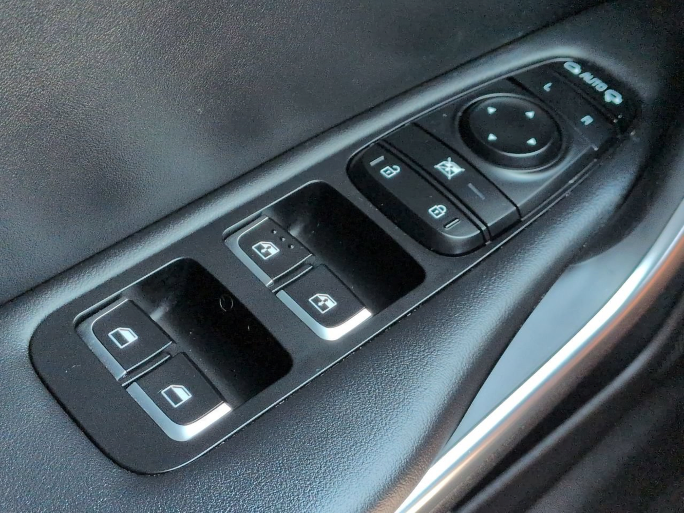 Used 2019 Kia Stinger Premium RWD image 30