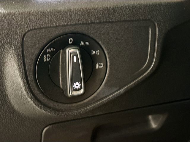 Used 2018 Volkswagen Atlas SEL Premium image 10