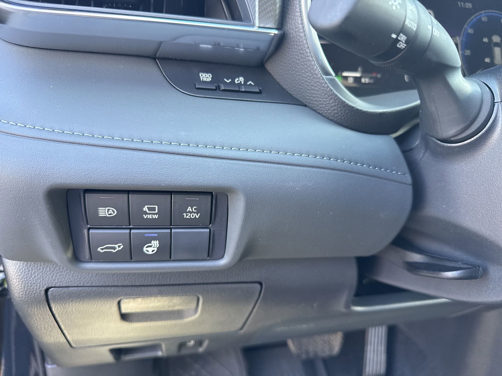 New 2026 Toyota Highlander Platinum image 38