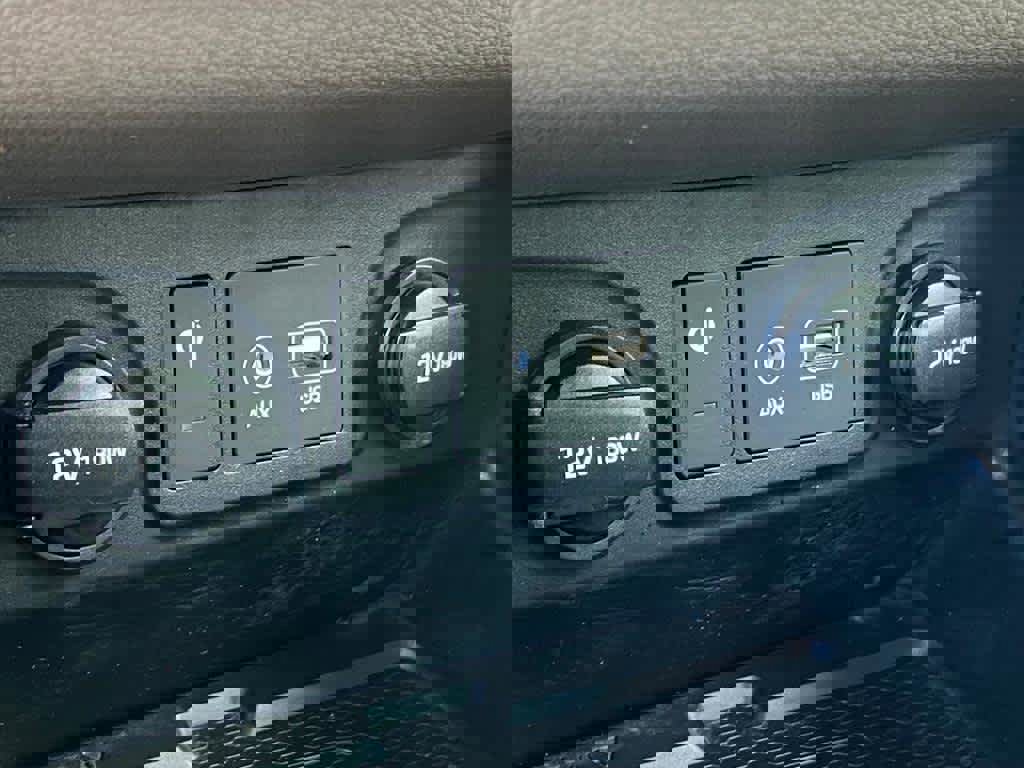 Used 2021 Hyundai Tucson Limited image 16