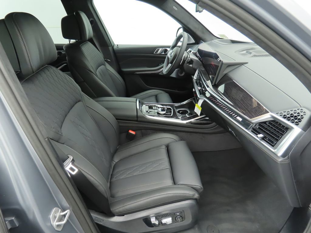 New 2026 BMW X7 M60i image 20