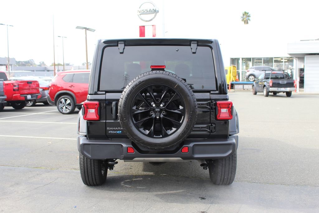 Used 2025 Jeep Wrangler Unlimited Sahara image 8