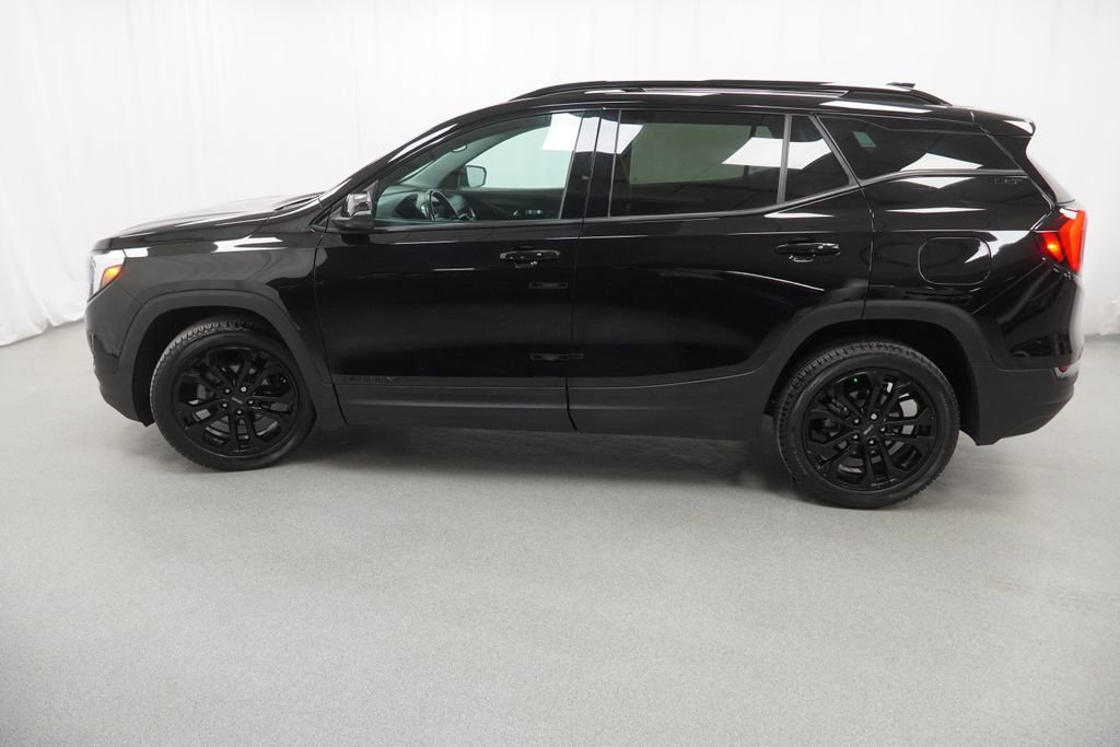 Used 2021 GMC Terrain SLT w/ Elevation Edition FWD image 14