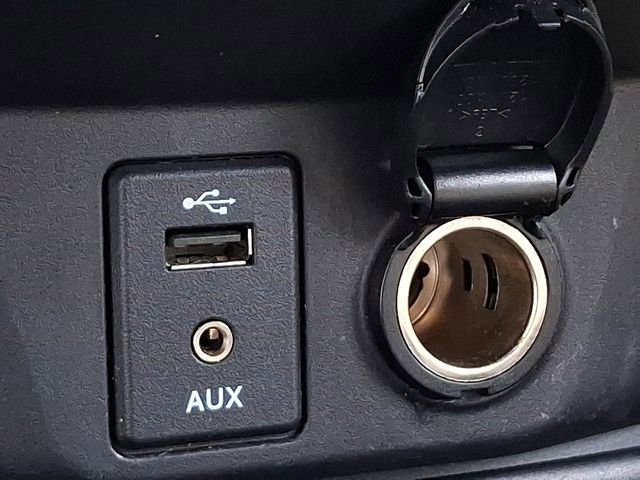 Used 2015 Nissan Rogue SL image 24