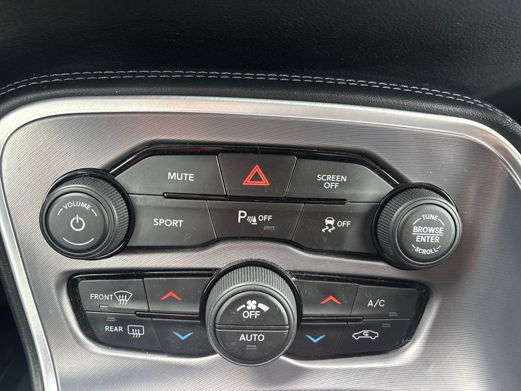 Used 2020 Dodge Challenger SXT w/ Driver Convenience Group image 14