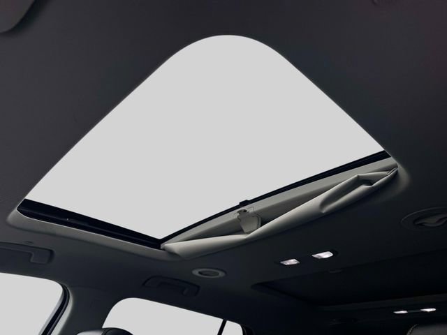 Used 2018 Chevrolet Traverse Premier image 26