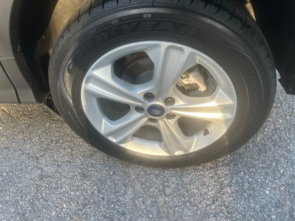 Used 2014 Ford Escape SE image 7
