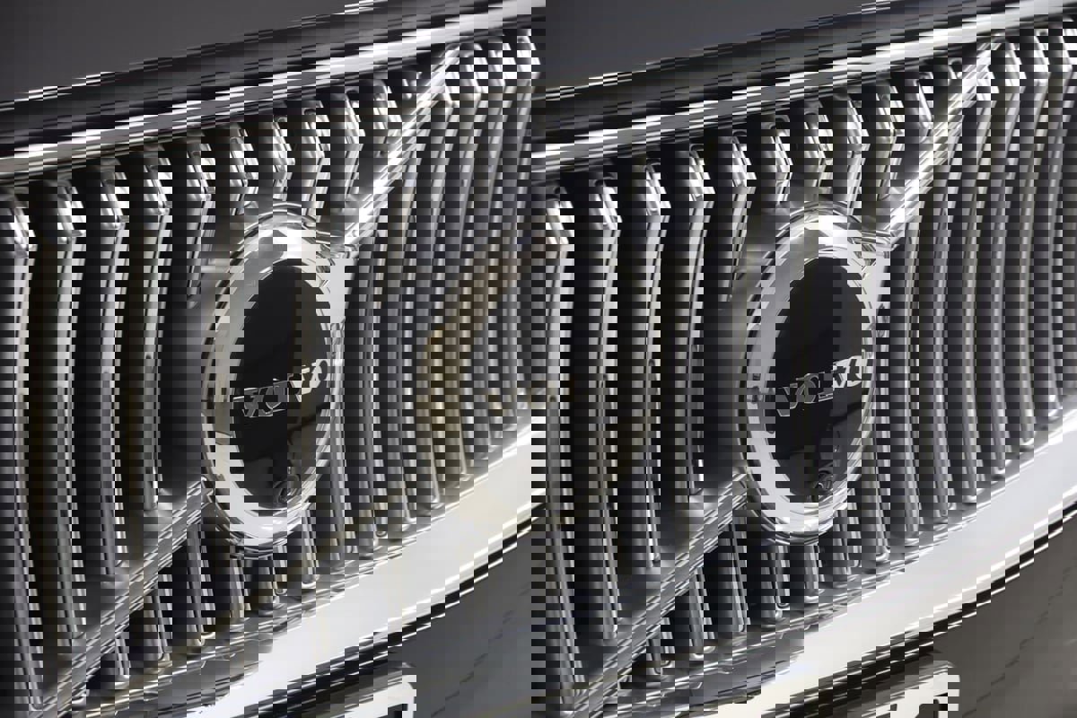 Used 2023 Volvo XC90 B6 Plus w/ Protection Package Premier image 18