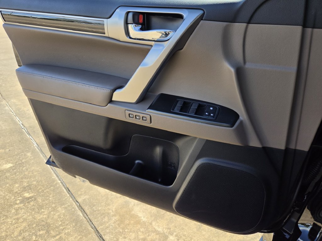 Used 2023 Lexus GX 460 Premium AWD/4WD image 25