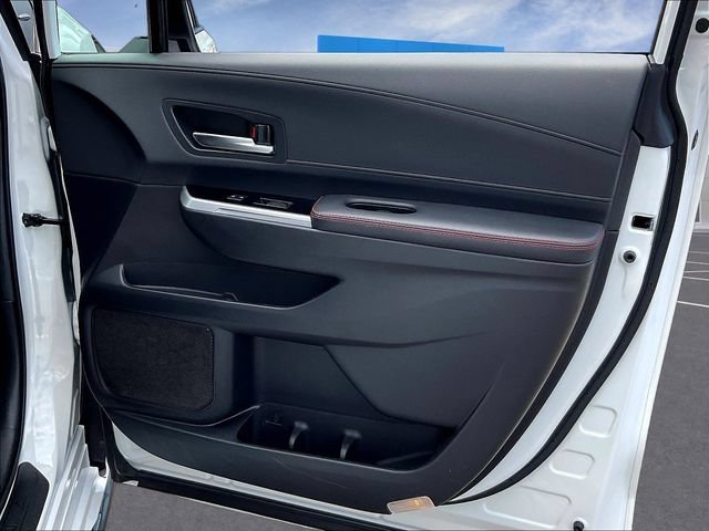 Used 2025 Toyota Sienna XSE w/ XSE Premium Package FWD image 31
