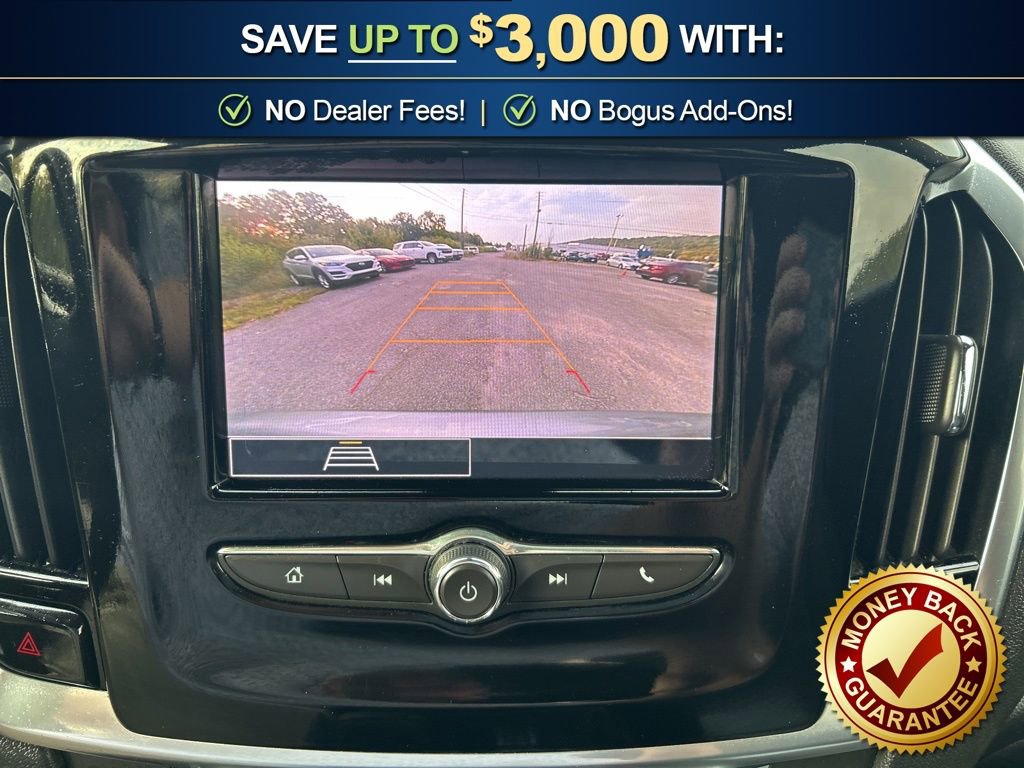 Used 2023 Chevrolet Traverse LT image 30