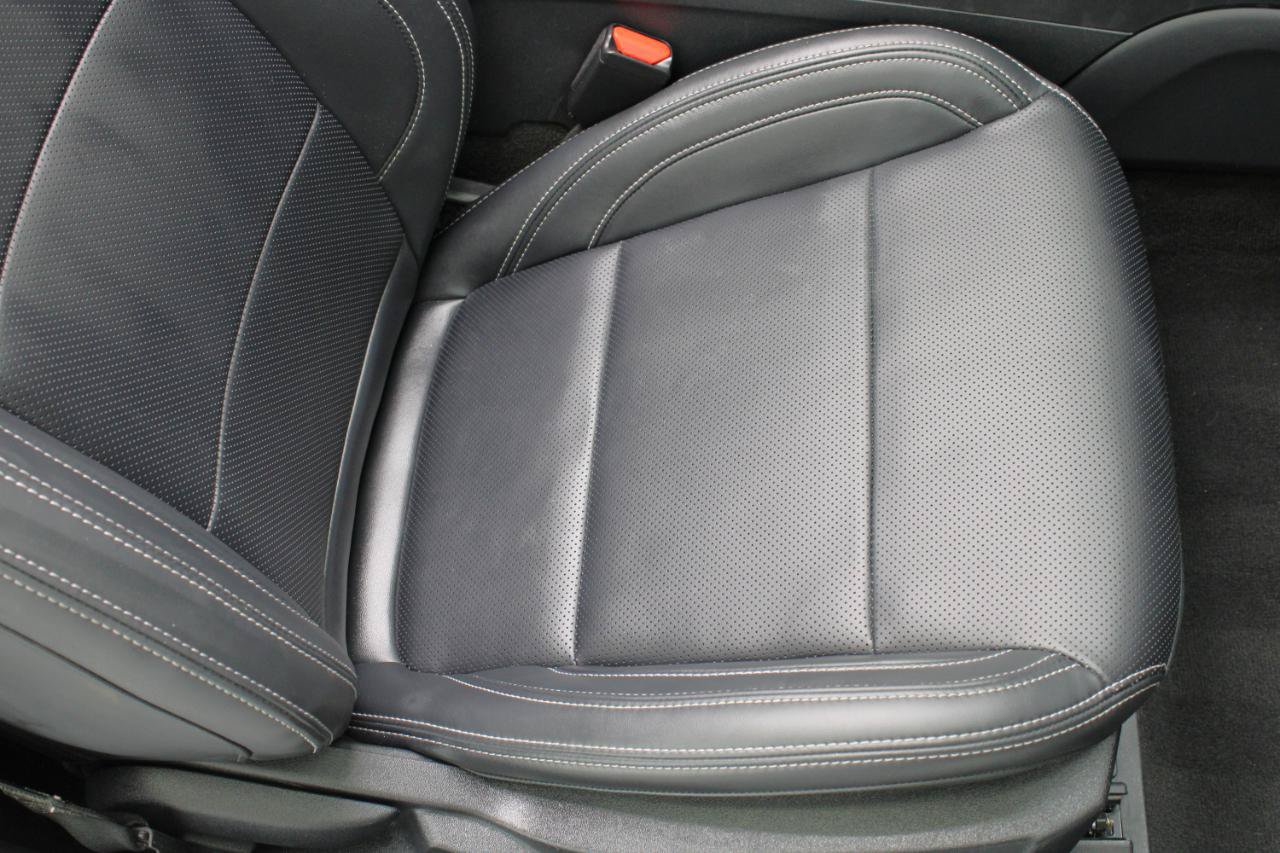 Used 2025 Ford Mustang Premium RWD image 50
