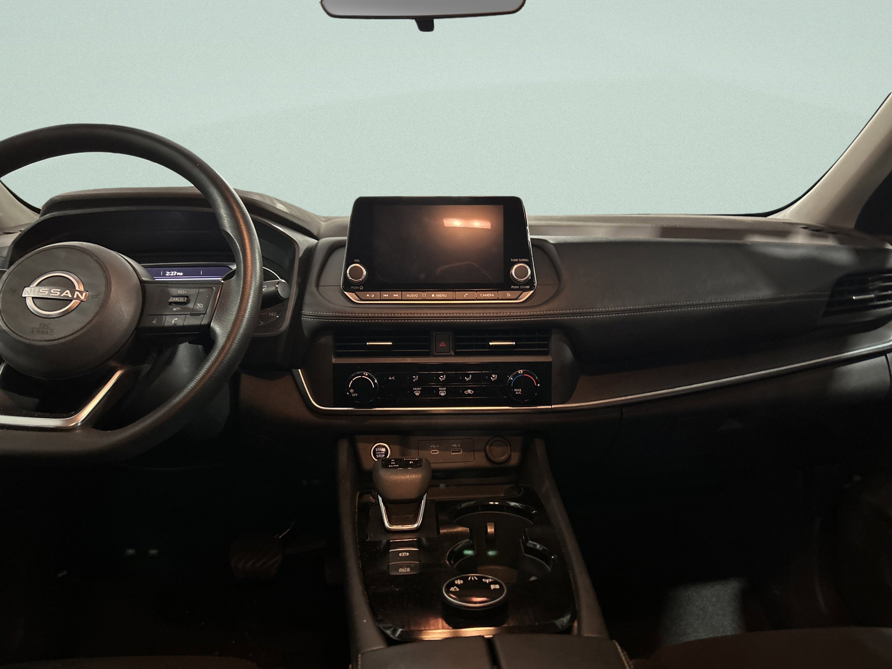 Used 2023 Nissan Rogue S image 17