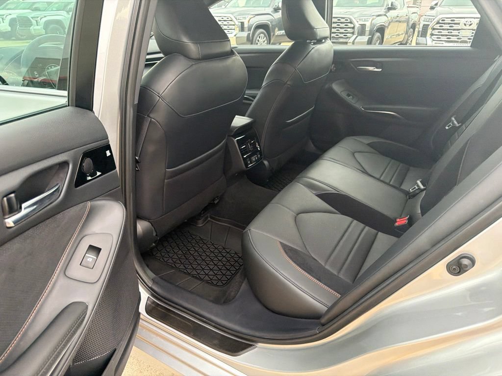 Used 2021 Toyota Avalon Touring w/ Advanced Safety Package FWD image 12